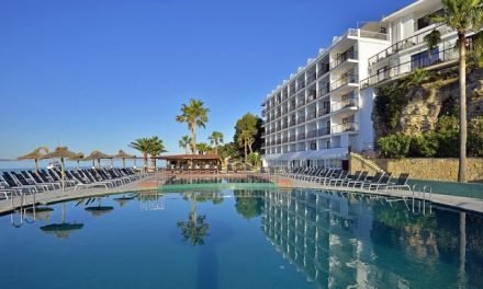 ¡Vive unas vacaciones inolvidables en el Hotel Hawaii de Mallorca Palmanova, Majorca!